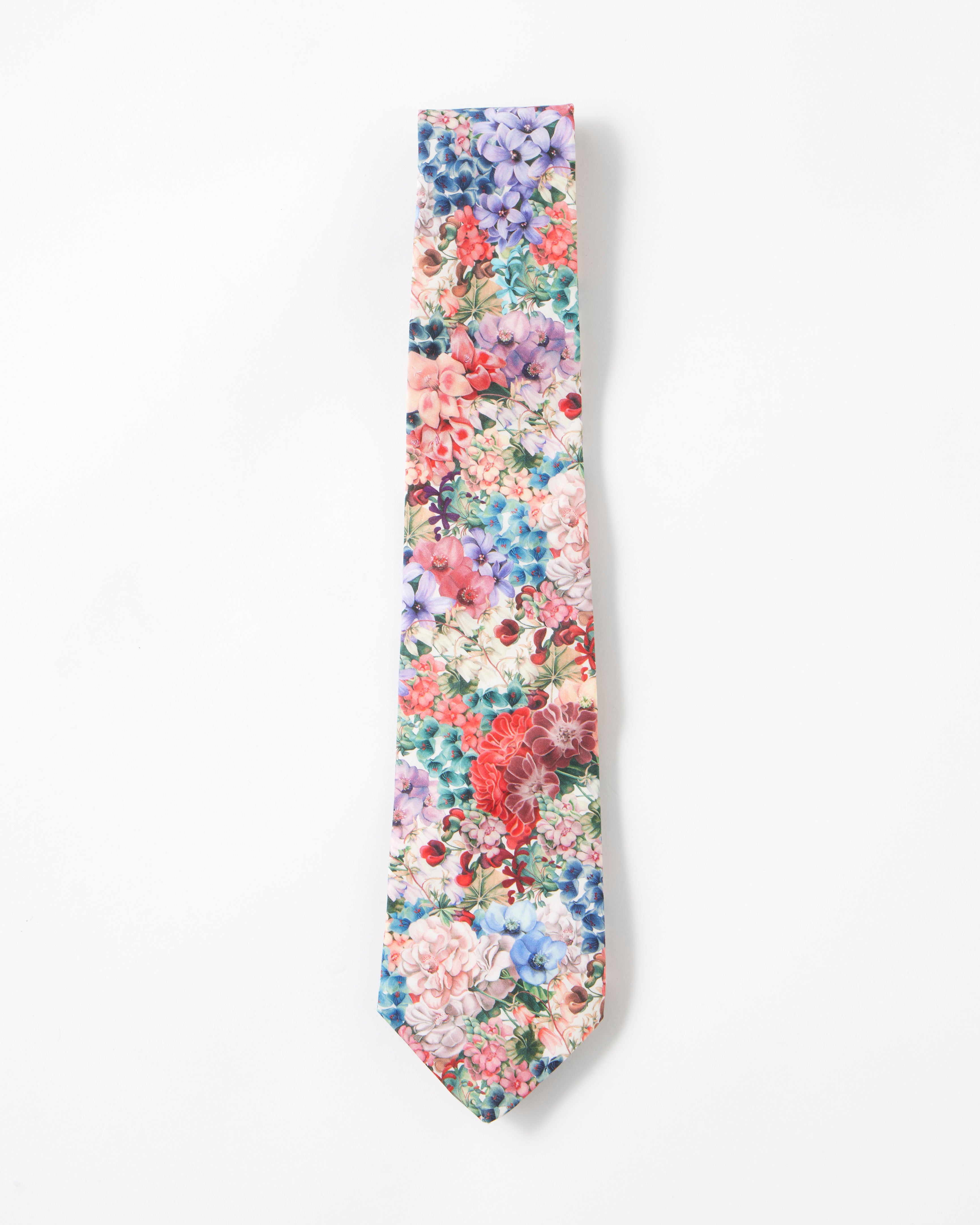Liberty Painted Travels Tie in Pink